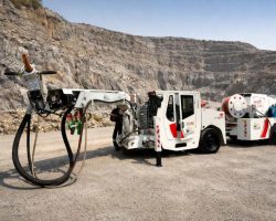 Equipos de veta angosta para minería subterránea: soluciones de Macmining en Perú